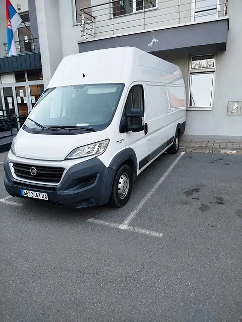 Fiat Ducato kombi za selidbe, prednji pogled